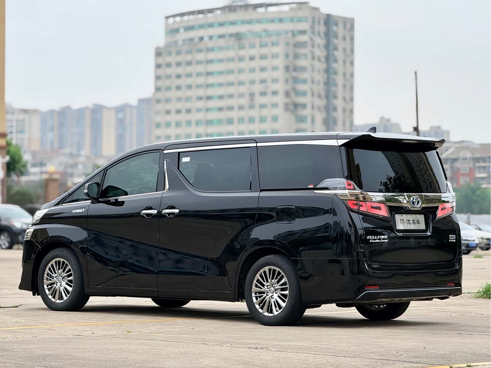 Toyota Vellfire, 2021 все фото