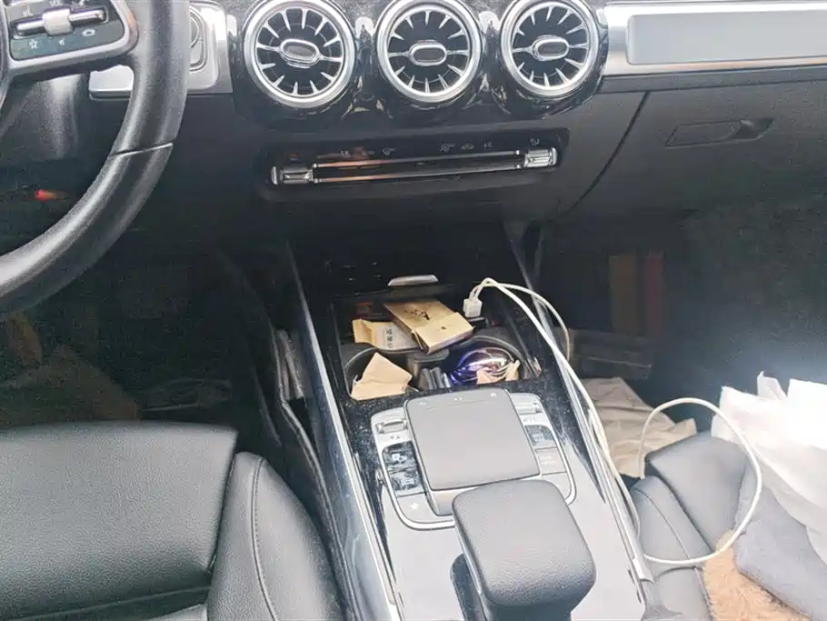 Mercedes-Benz GLB Mercedes-Benz GLB