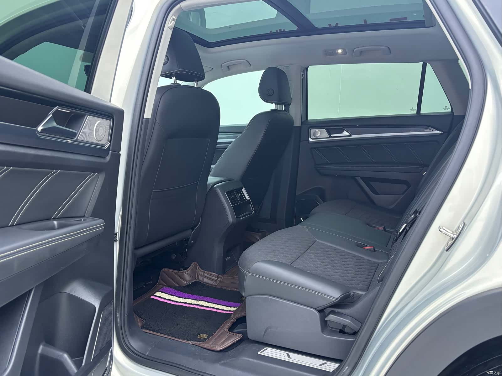 Volkswagen Teramont X, 2020 12