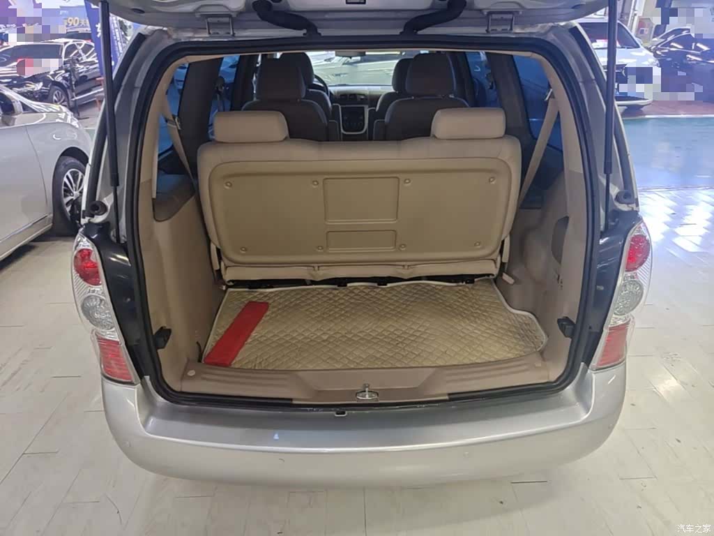 Buick GL8, 2017 19
