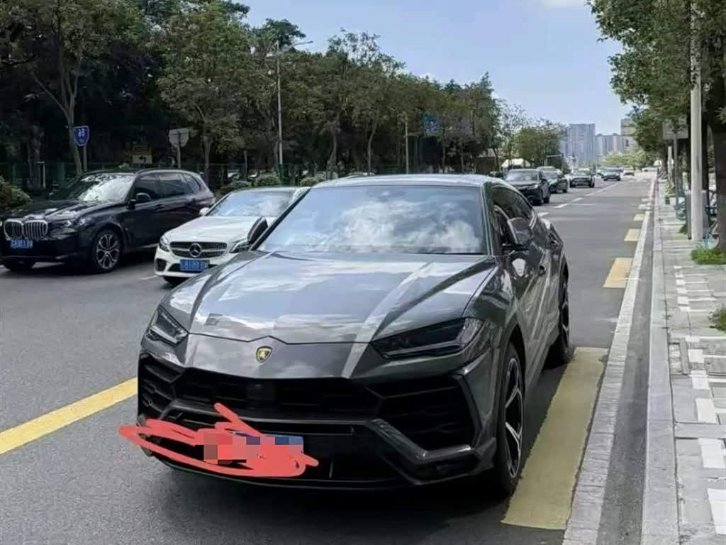 Lamborghini Urus