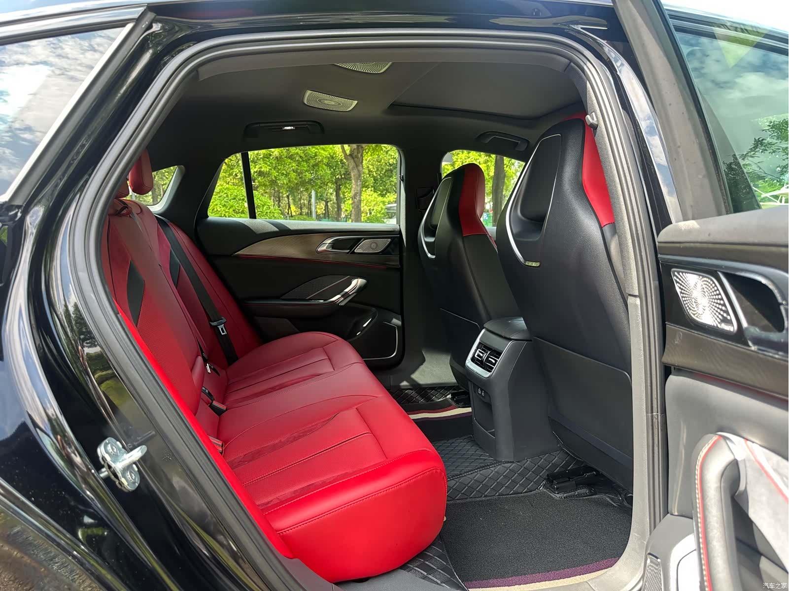 Hongqi H6, 2025 28