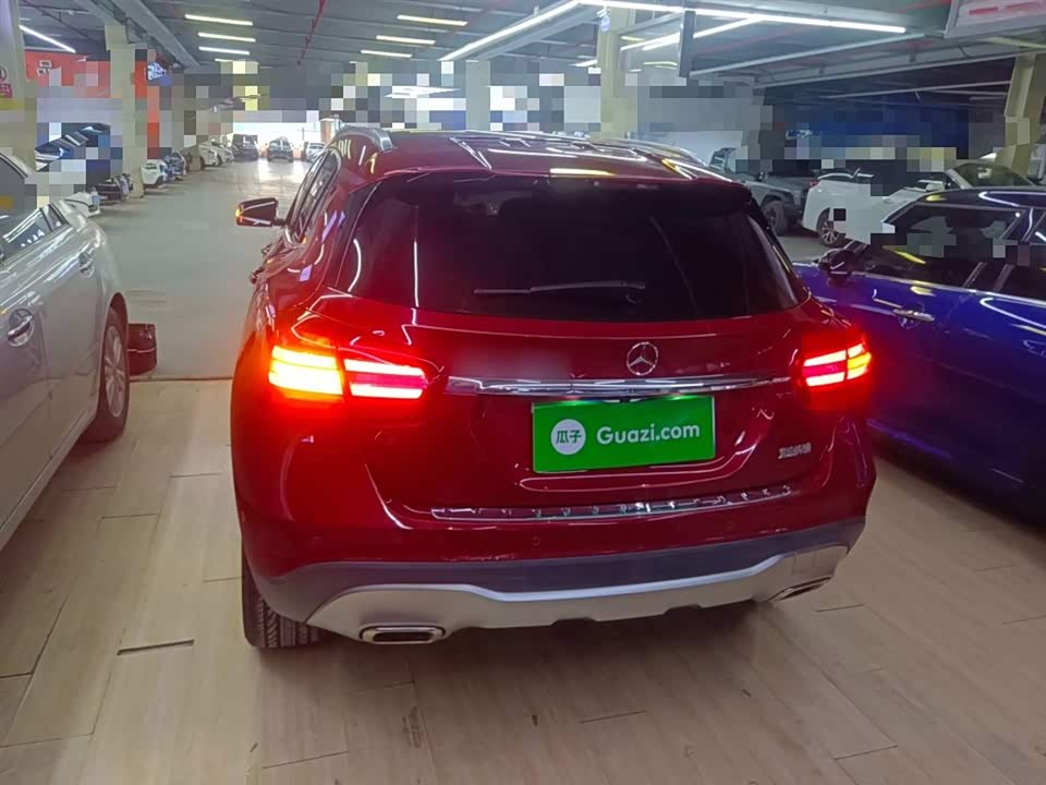 Mercedes-Benz GLA