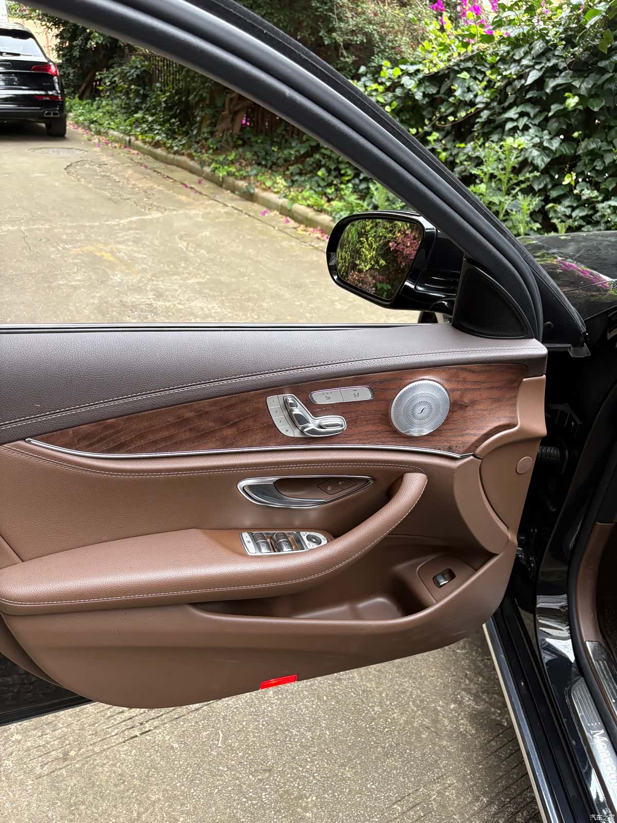 Mercedes-Benz E-Class, 2019 3