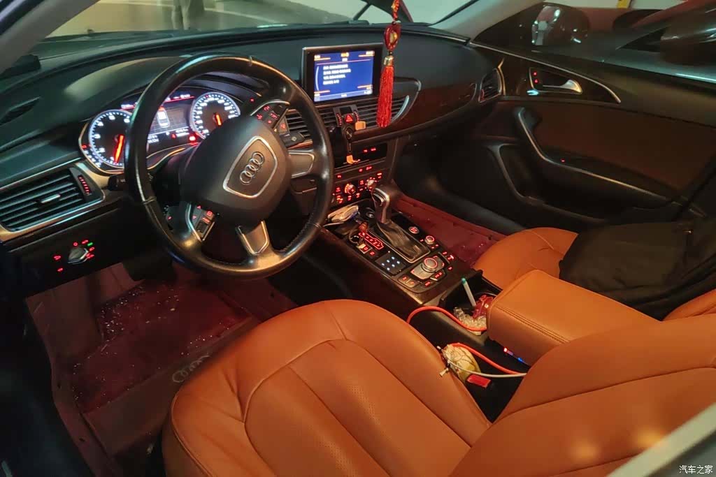 Audi A6L, 2015 12