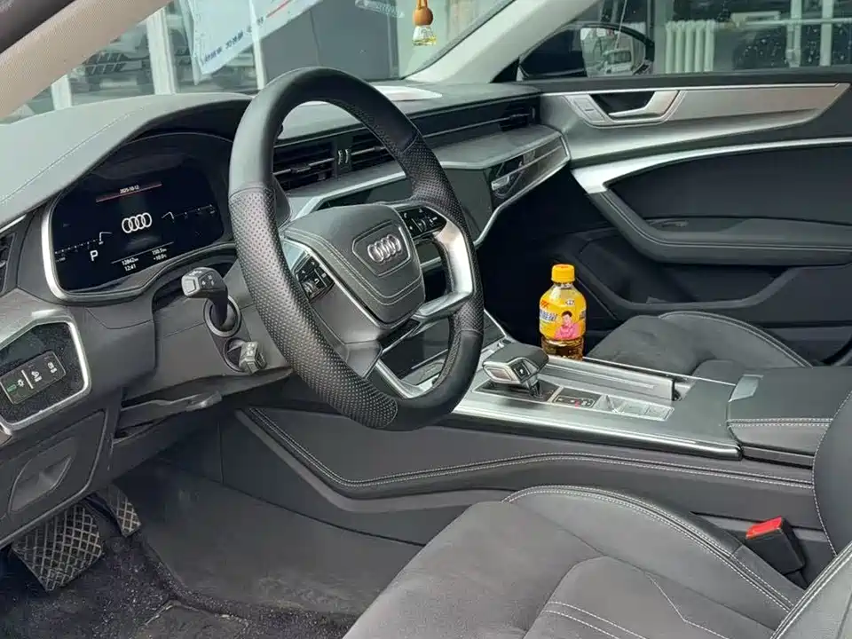 Audi A7L Audi A7L