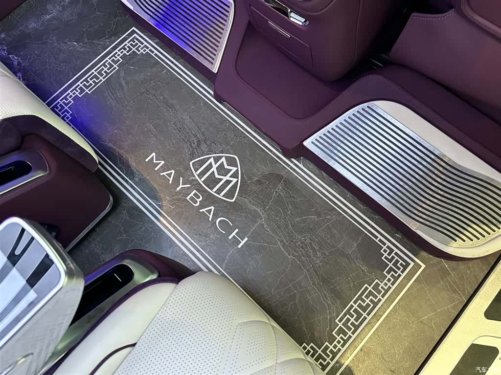 Mercedes-Benz 7, 2026 15