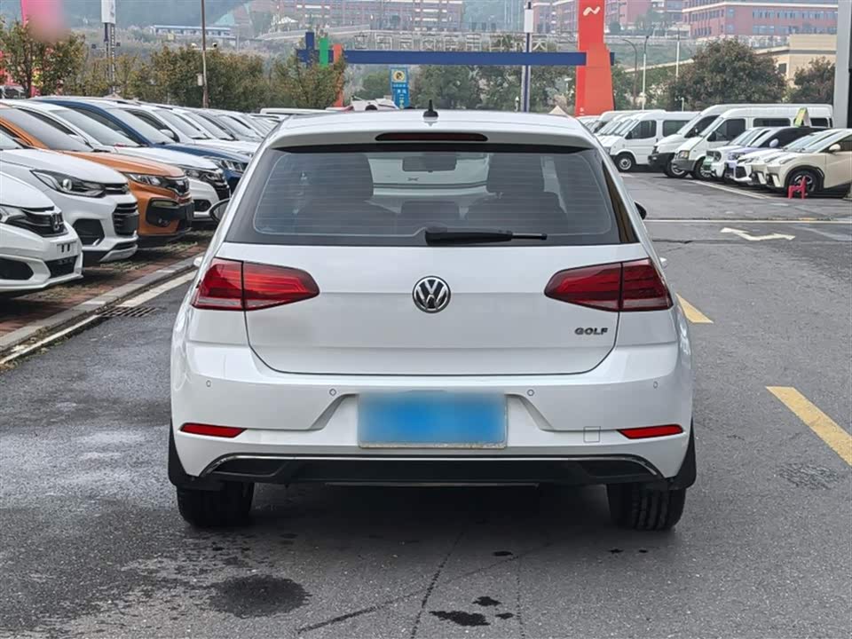 Volkswagen golf