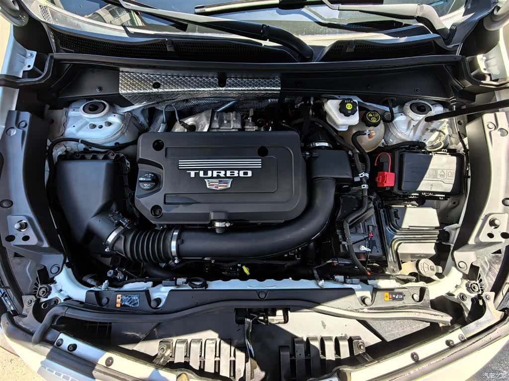 Cadillac XT4, 2022 10