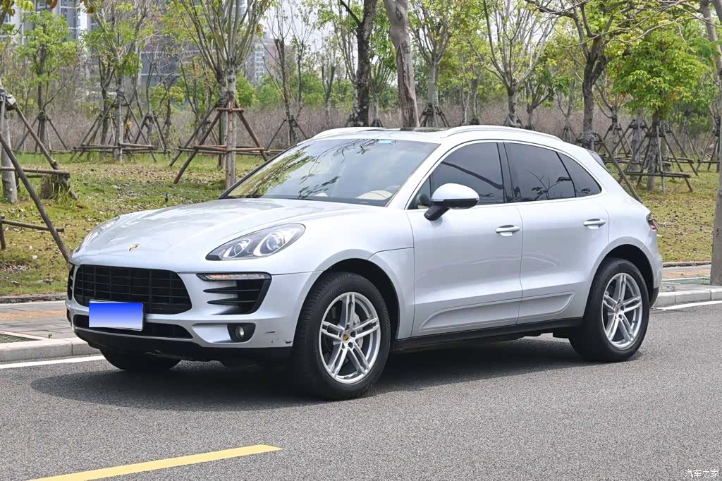 Porsche Macan, 2015 1