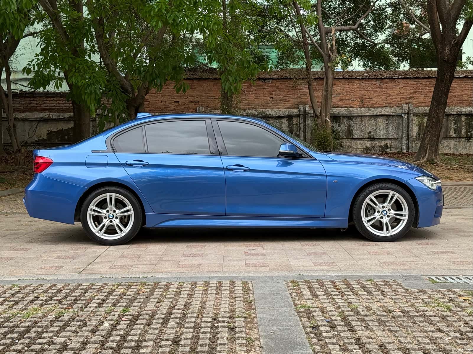 BMW 3 Series, 2017 16