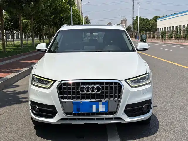 Audi Q3 2016 — купить из Китая под заказ