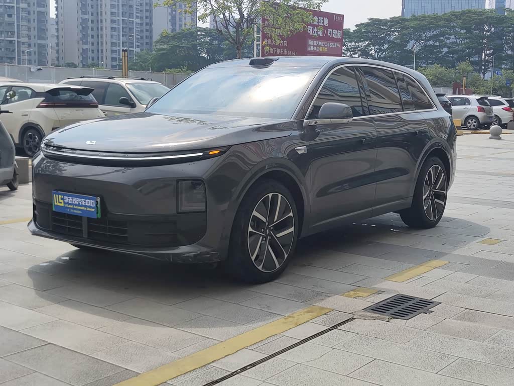 Li Auto L6