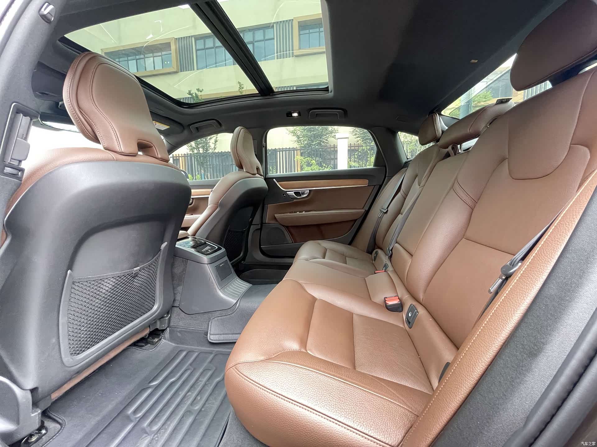 Volvo S90, 2021 37