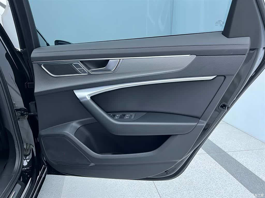Audi A6L, 2022 19