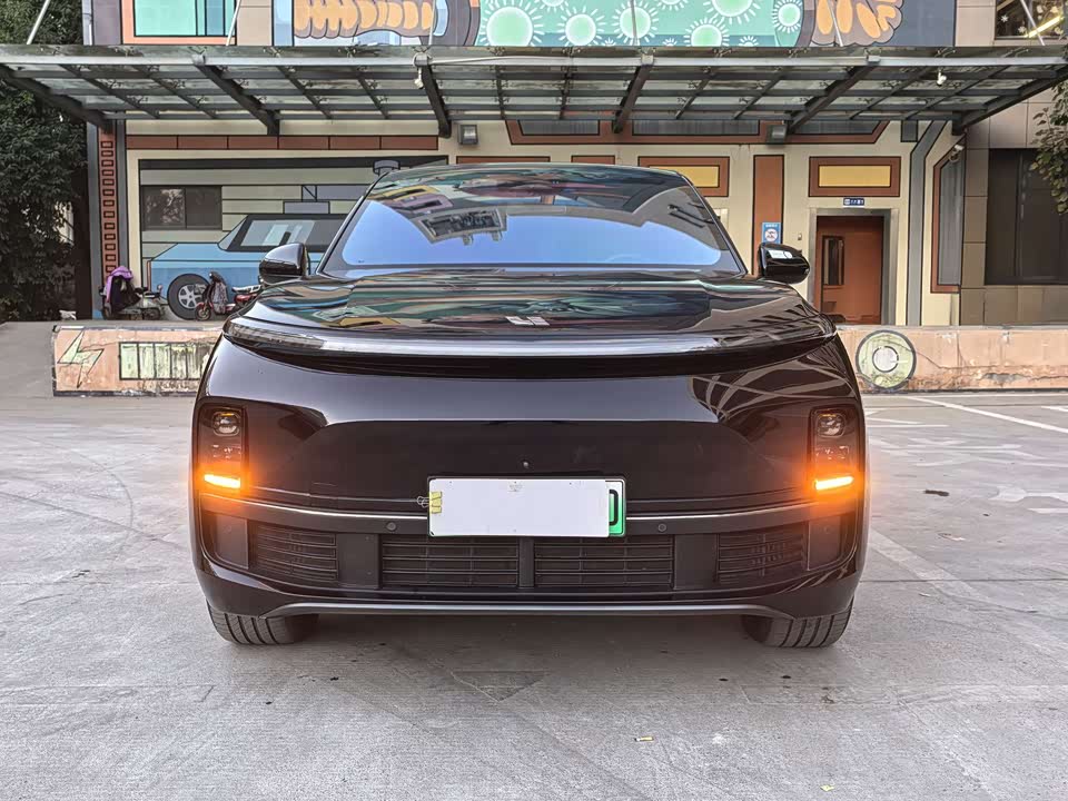 Li Auto Ideal L8