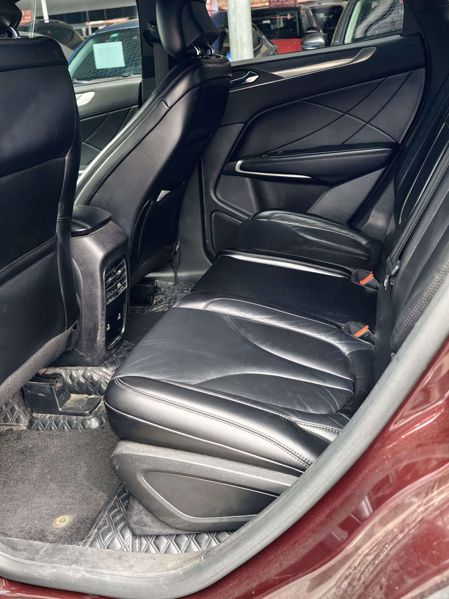 Lincoln MKC, 2019 16