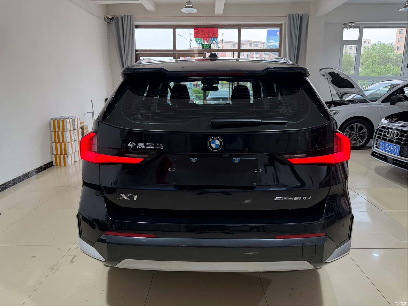 BMW X1, 2023 все фото