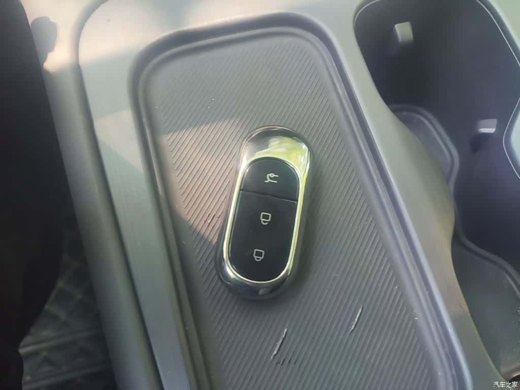 Leapmotor C10, 2024 15