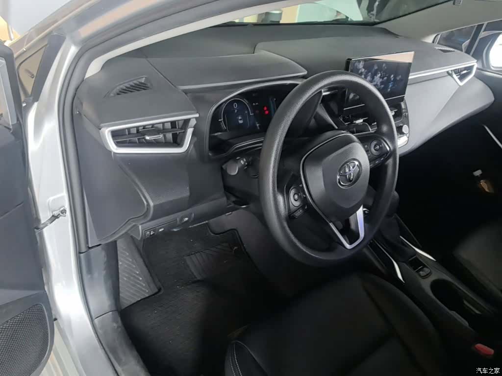 Toyota Corolla, 2024 10