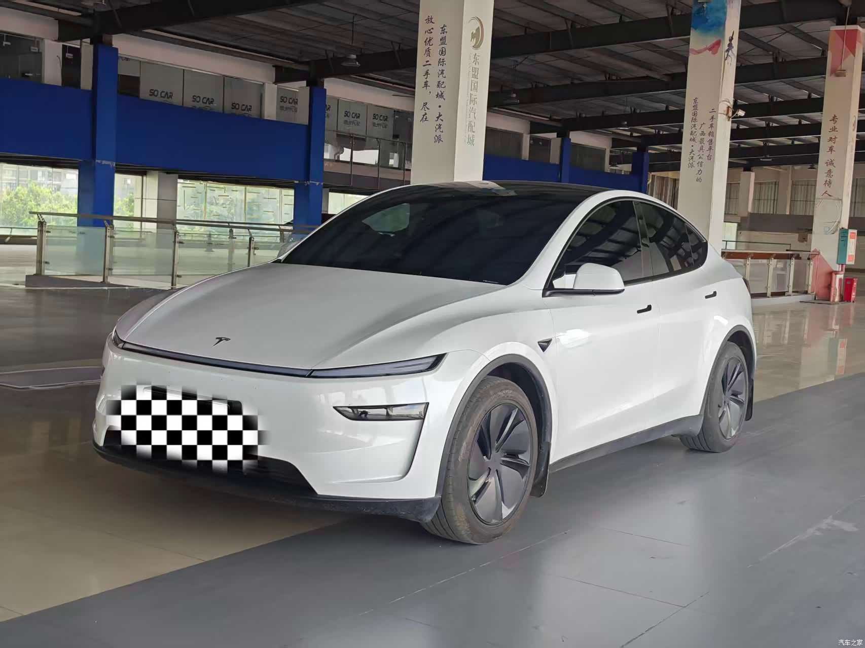 Tesla Model Y, 2026 1