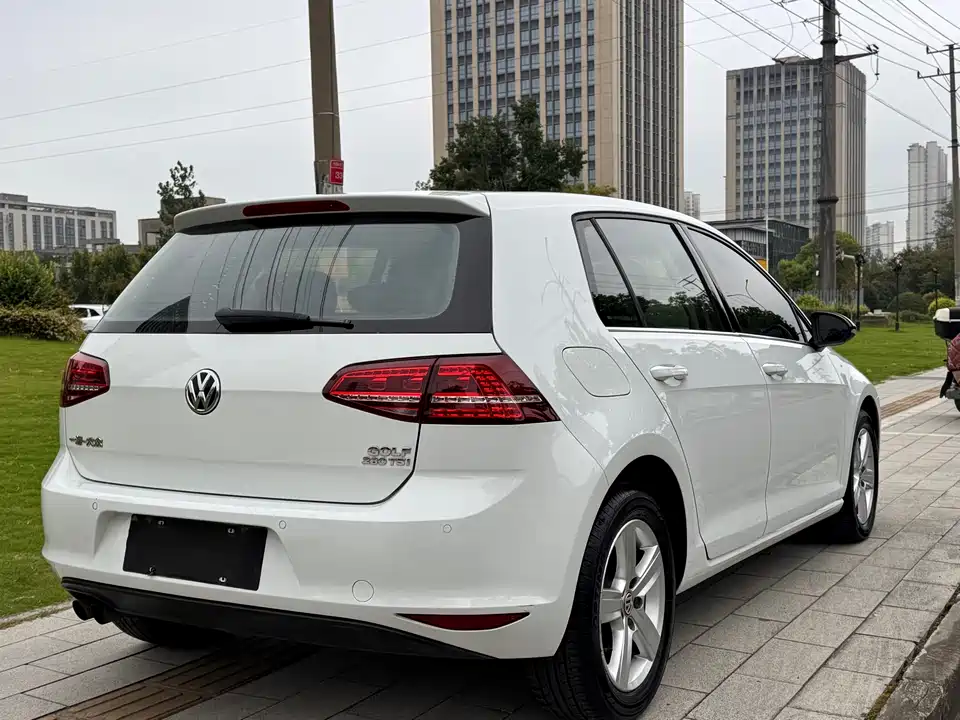Volkswagen golf