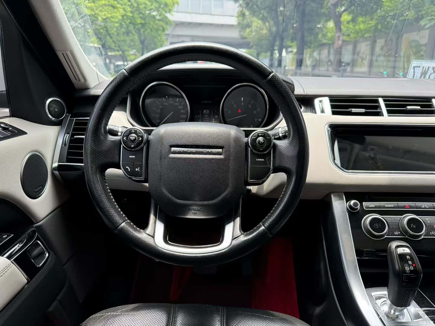 Land Rover Range Rover, 2013 8