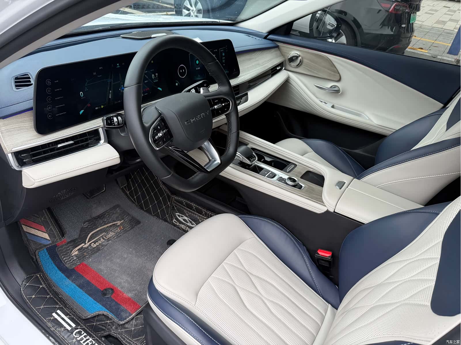 Chery Arrizo 8, 2022 все фото