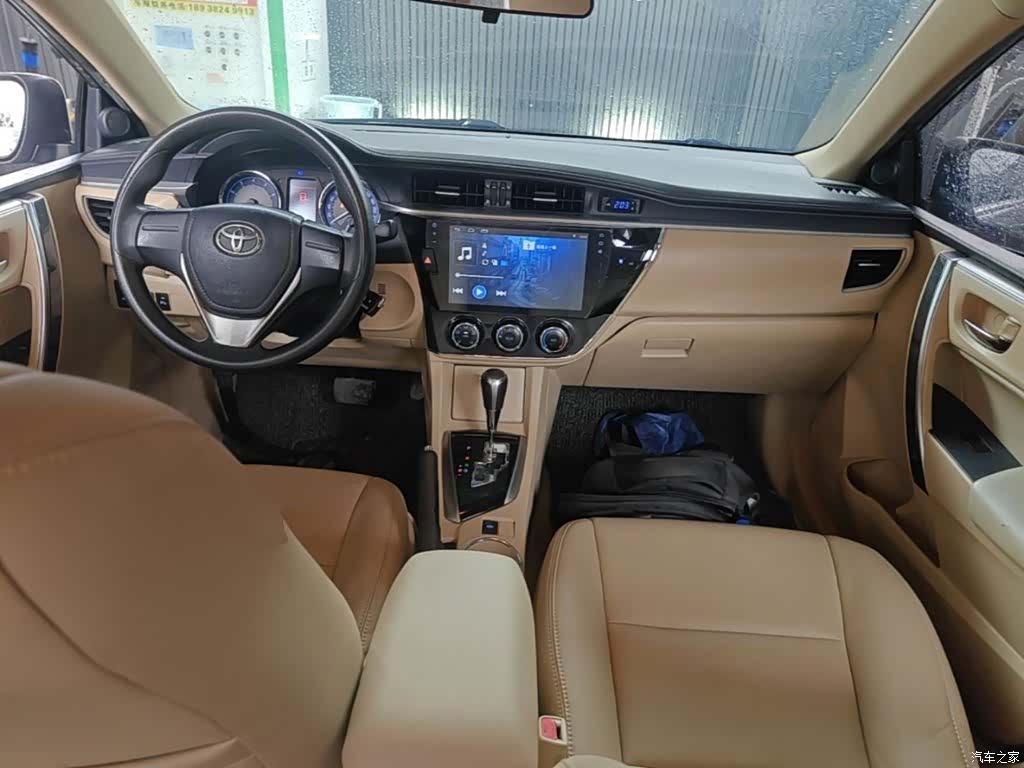 Toyota Corolla, 2015 10