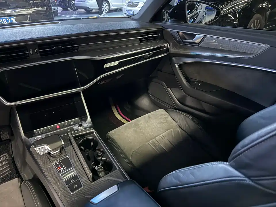 Audi A6L Audi A6L