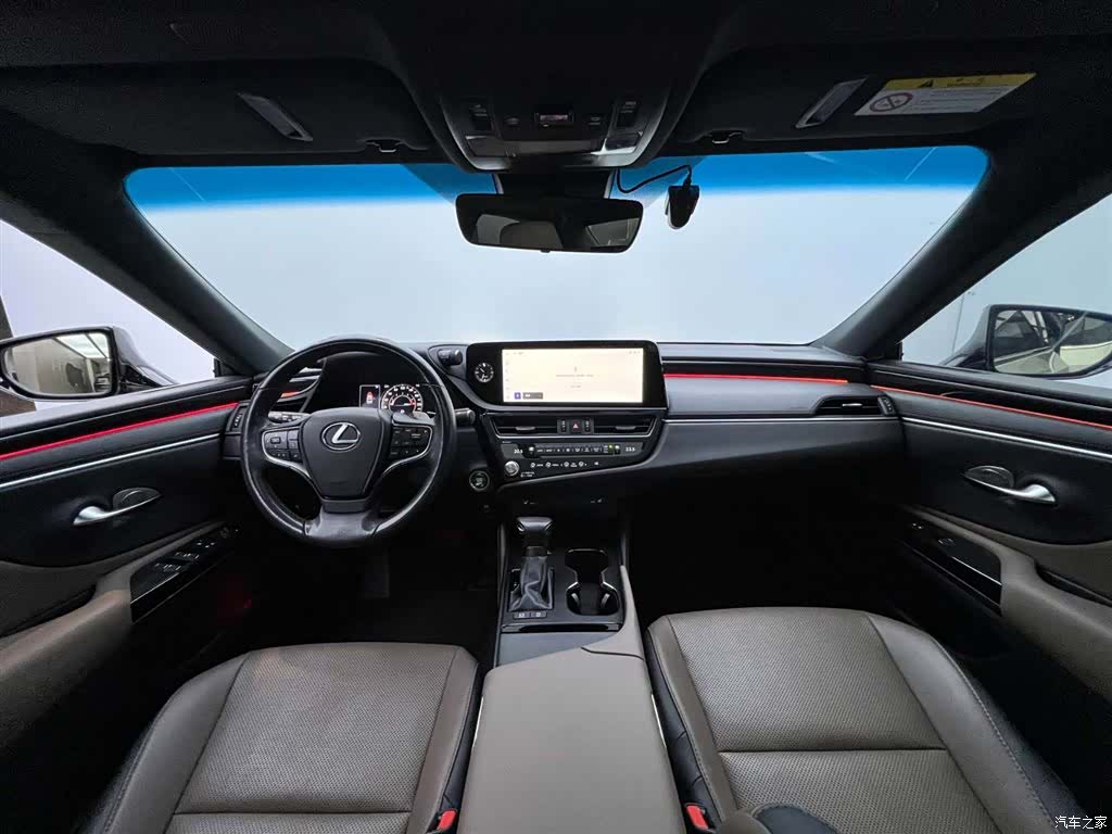 Lexus ES, 2023 33