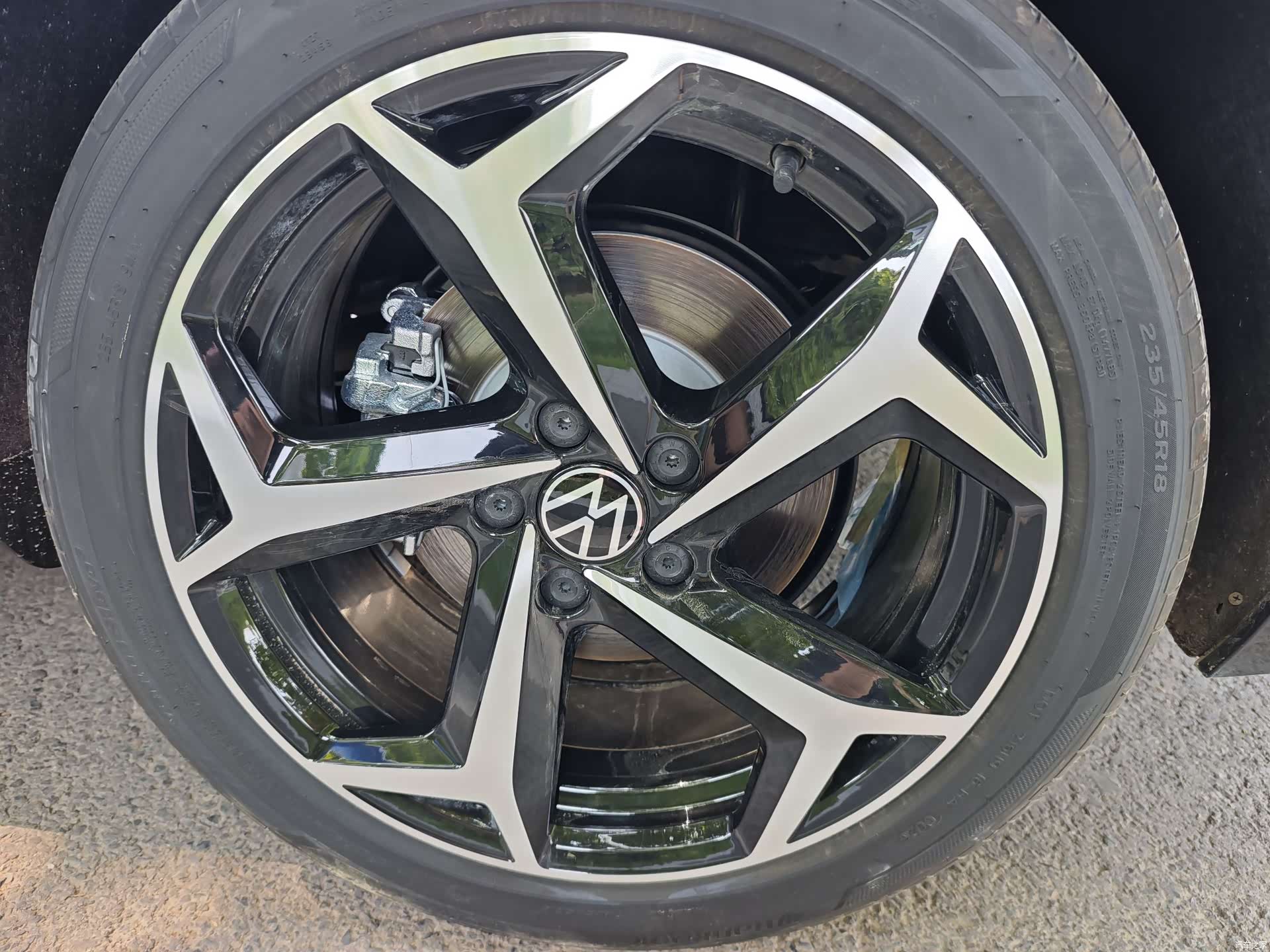 Volkswagen Passat, 2026 12