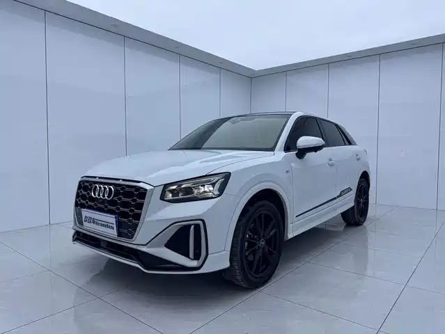 Audi Q2L 2022 — купить из Китая под заказ