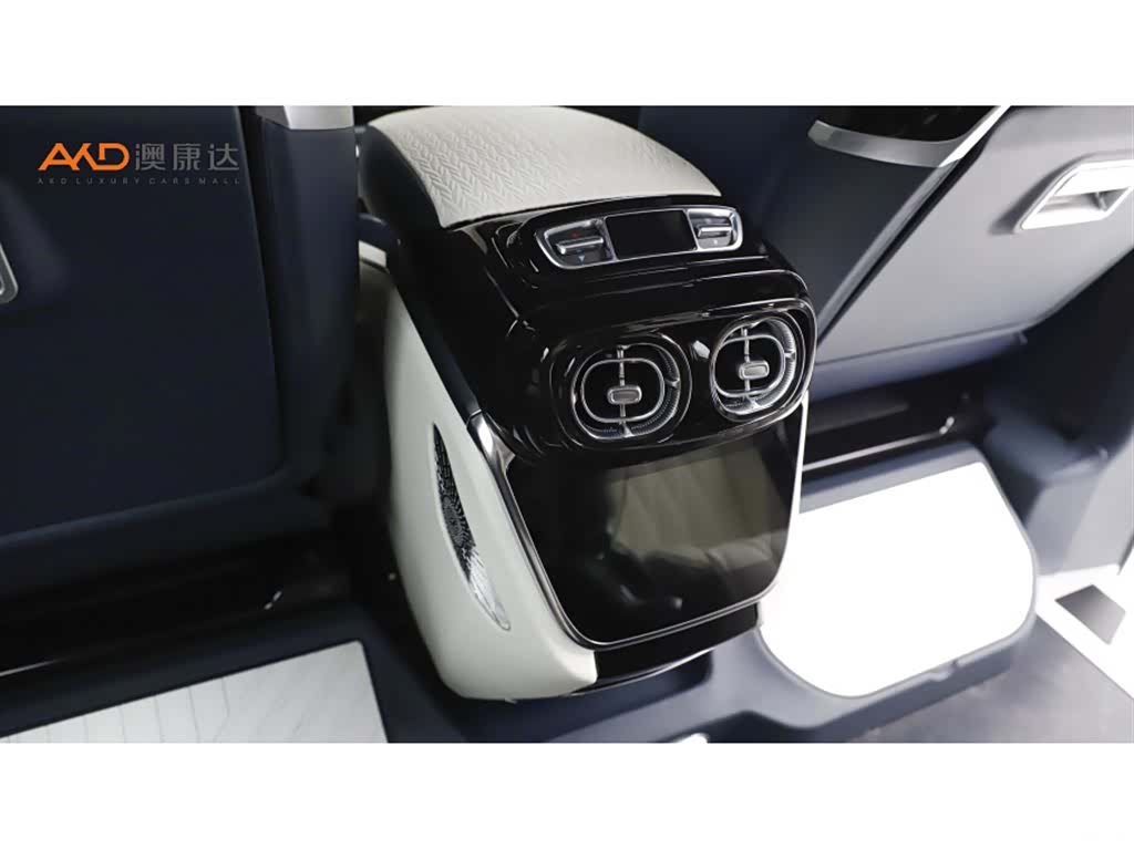 Mercedes-Benz 2.0T 24, 2025 10