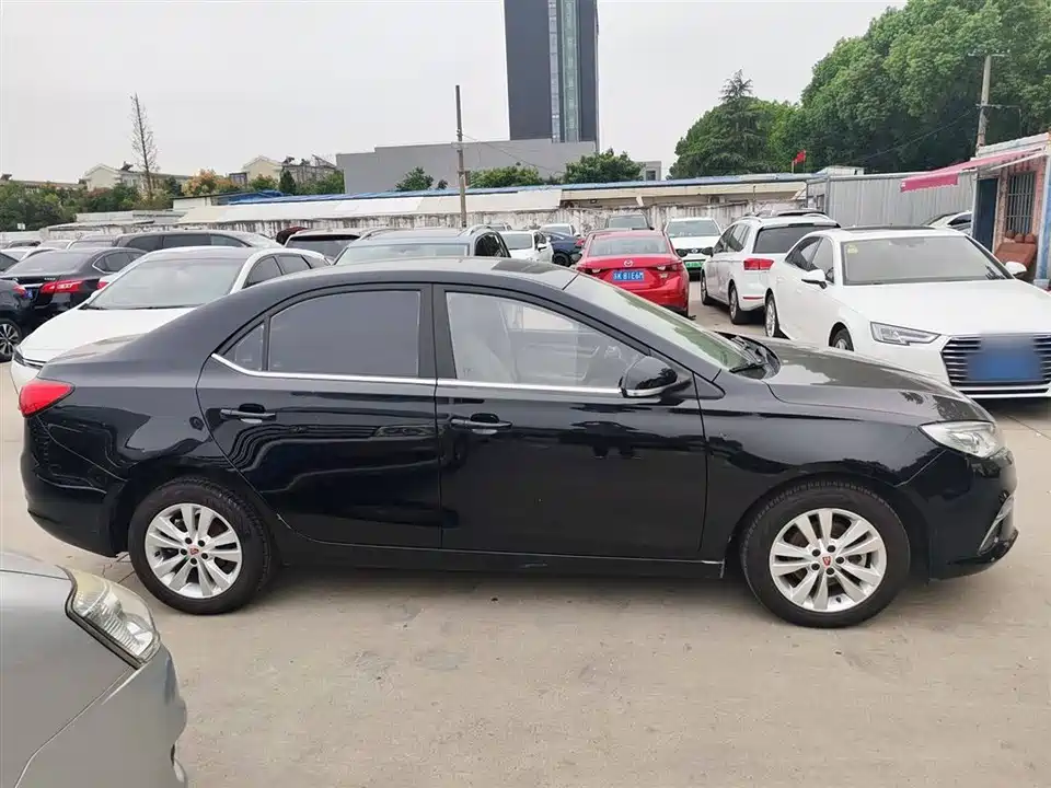Roewe 360