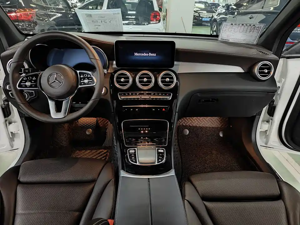 Mercedes-Benz GLC Mercedes-Benz GLC