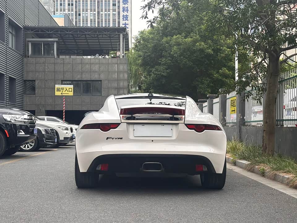 Jaguar F-TYPE