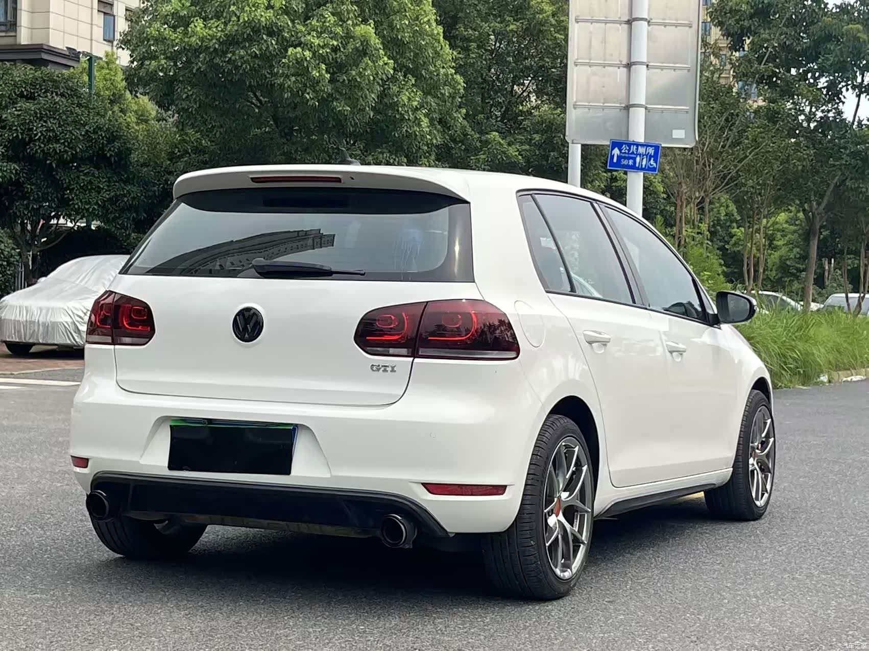 Volkswagen Golf, 2010 6