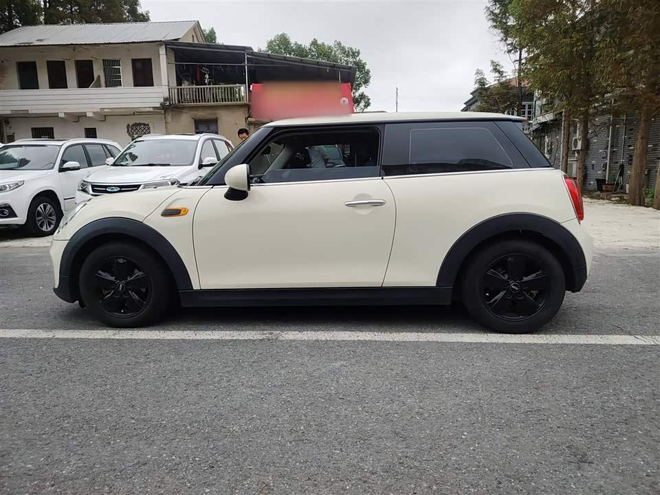 MINI MINI