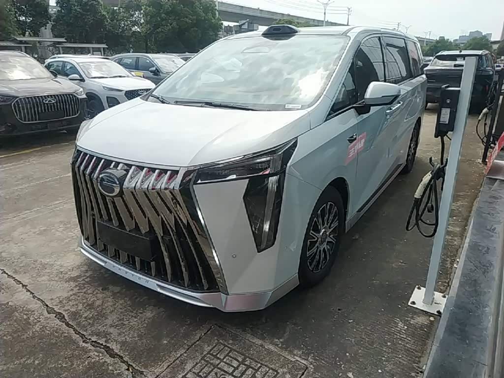 GAC M8