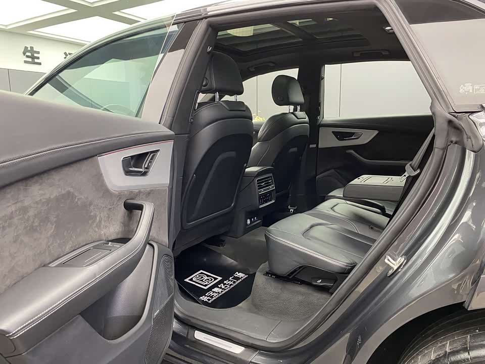 Audi Q8 Audi Q8