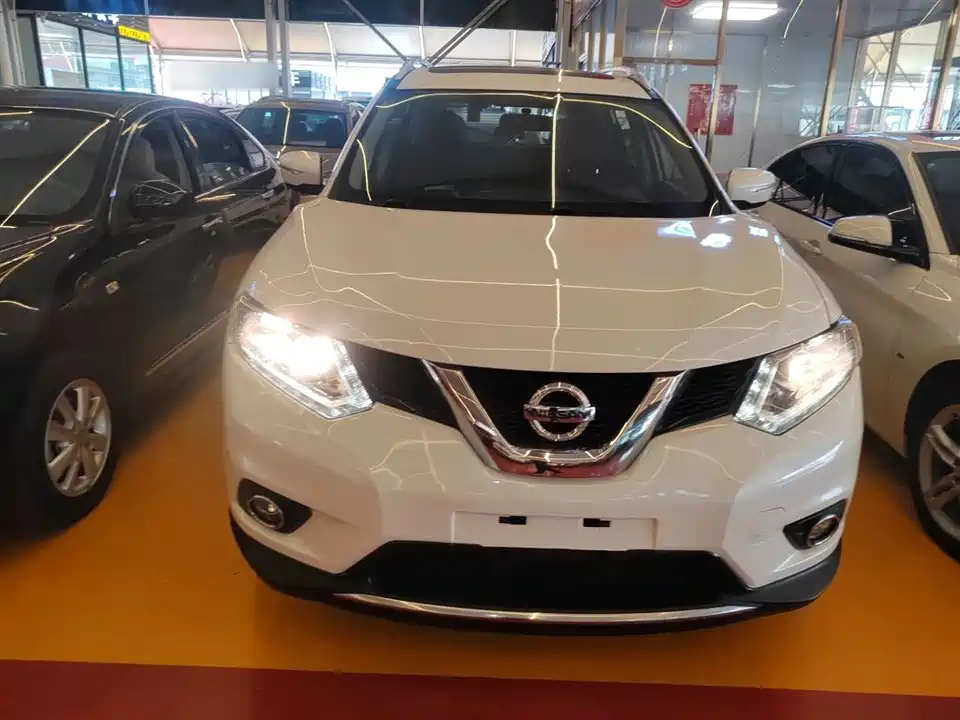 Nissan Qijun