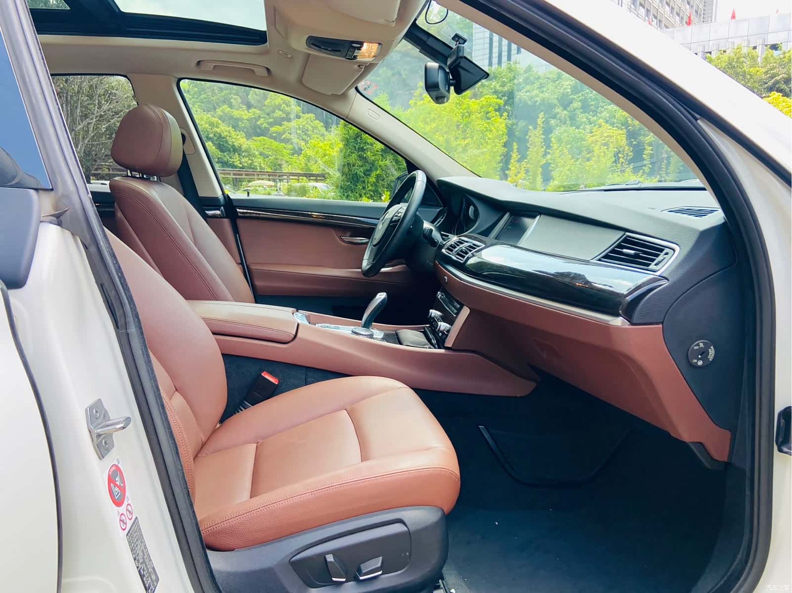 BMW 5 Series, 2015 9
