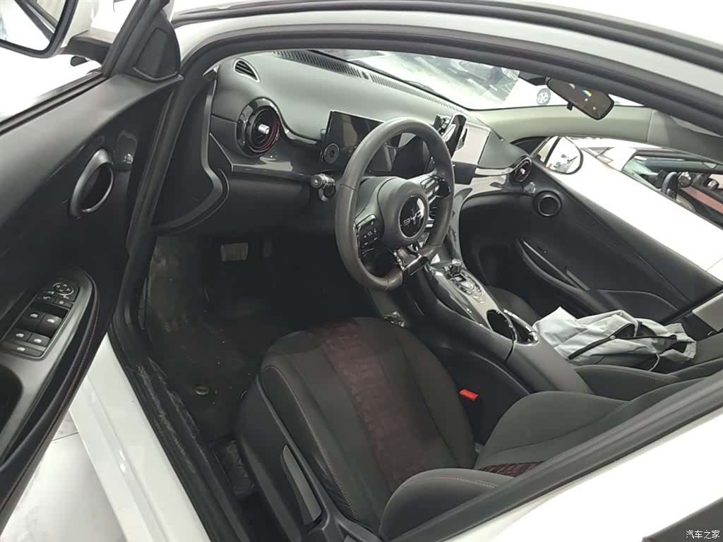 BYD E2, 2024 16