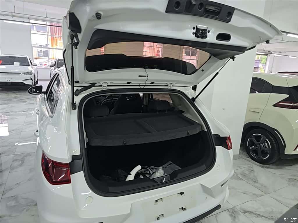 BYD E2, 2024 19