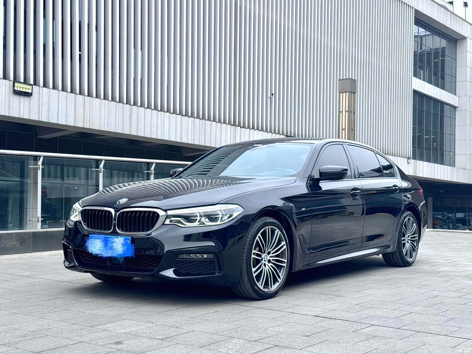 BMW 5 Series, 2019 1
