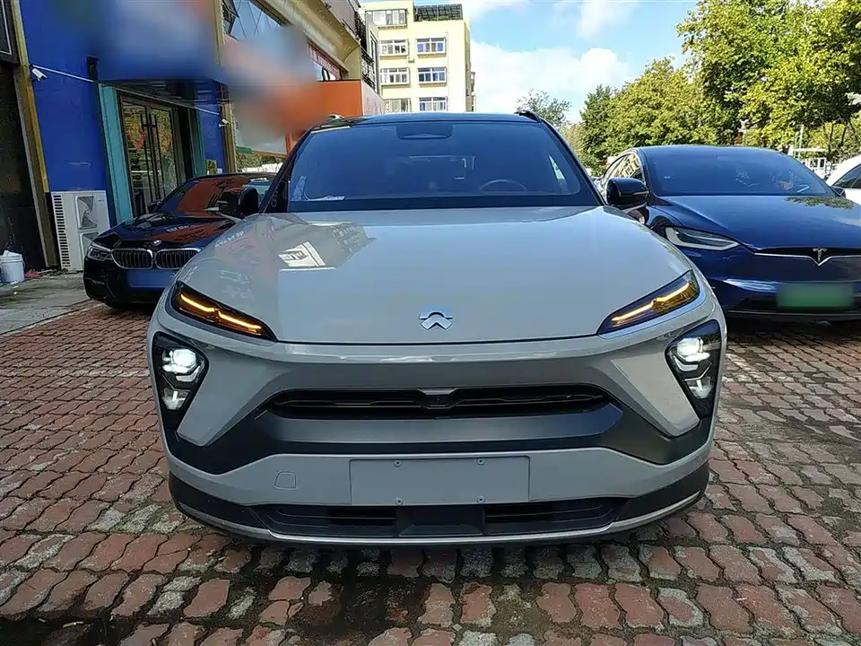 NIO ES6