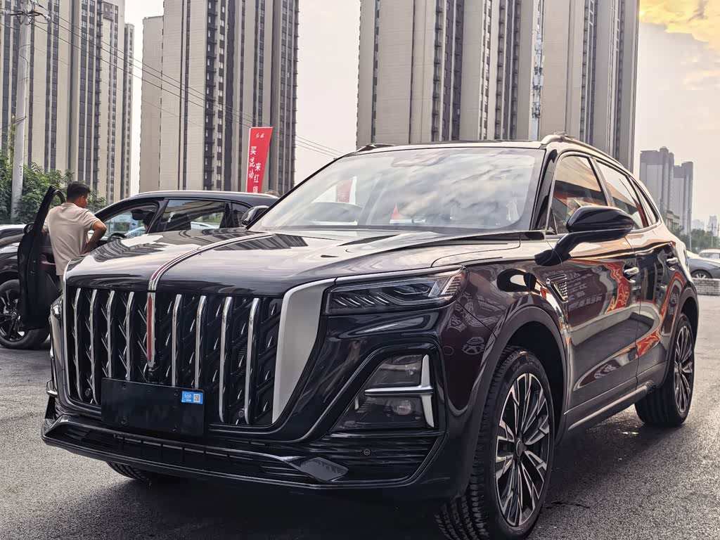 Hongqi HS5