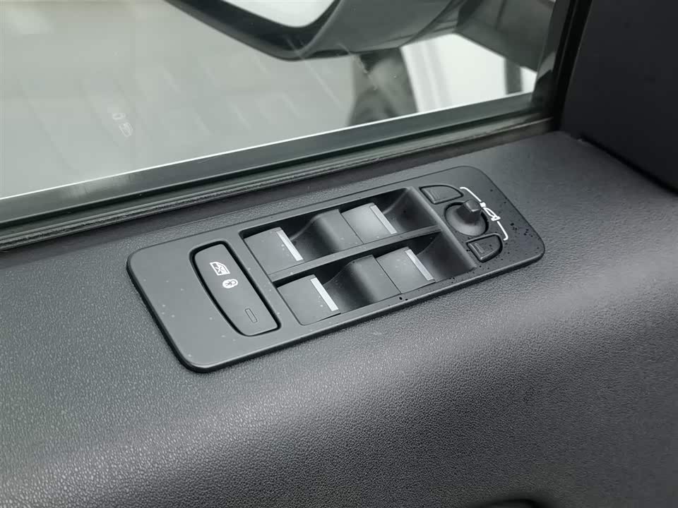 Land Rover Discover sports