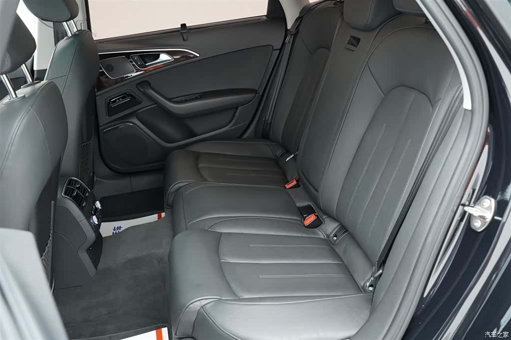 Audi A6L, 2012 14